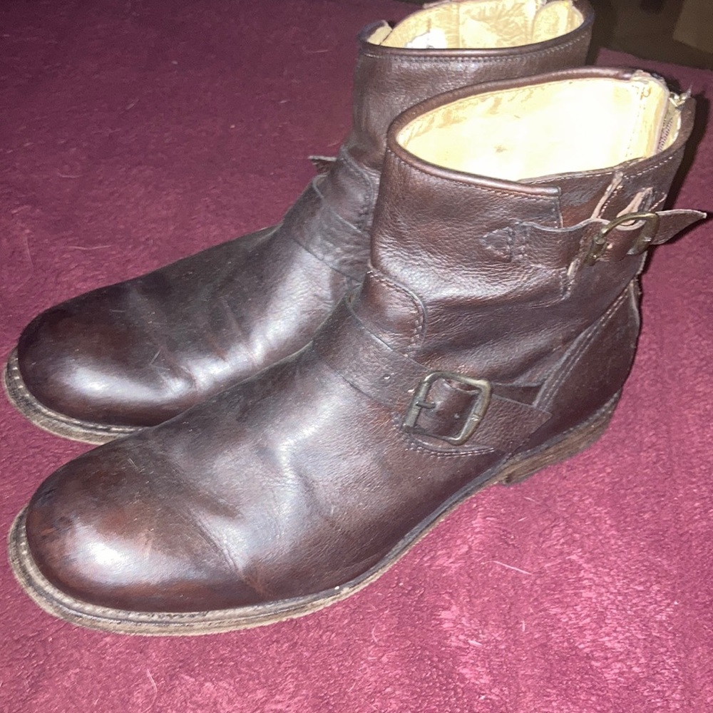 Frye Engineer boots size 9.5